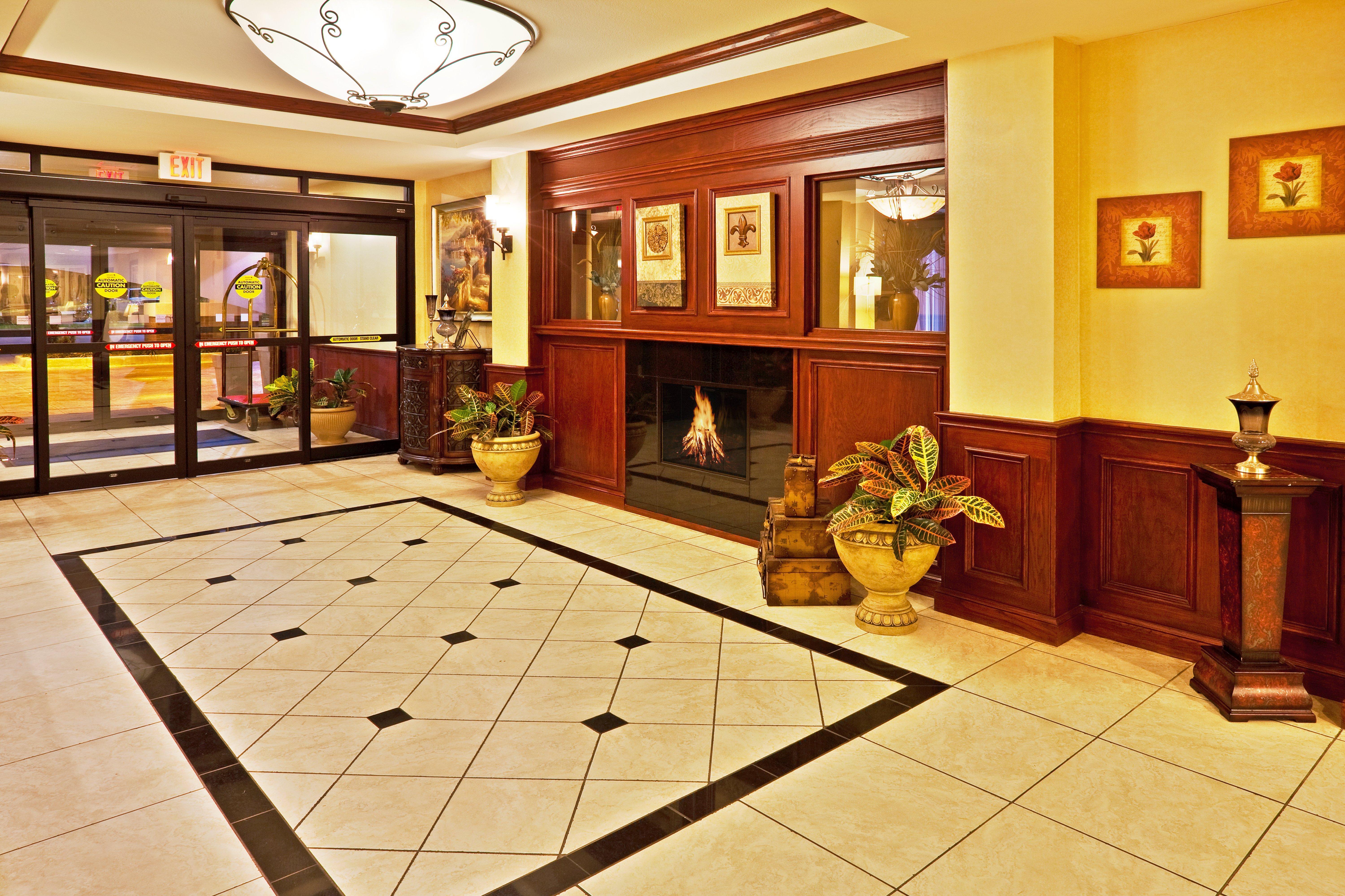 Holiday Express By Ihg Hotel